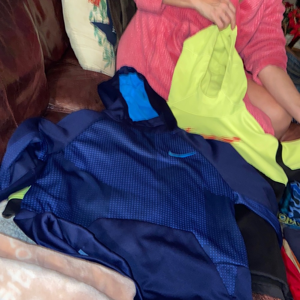 two boys nike hoodies